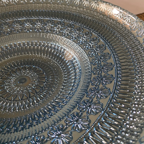 Beautiful Large 11-1/2” dia. Aqua & Silver Glass Bowl - Picture 6 of 6